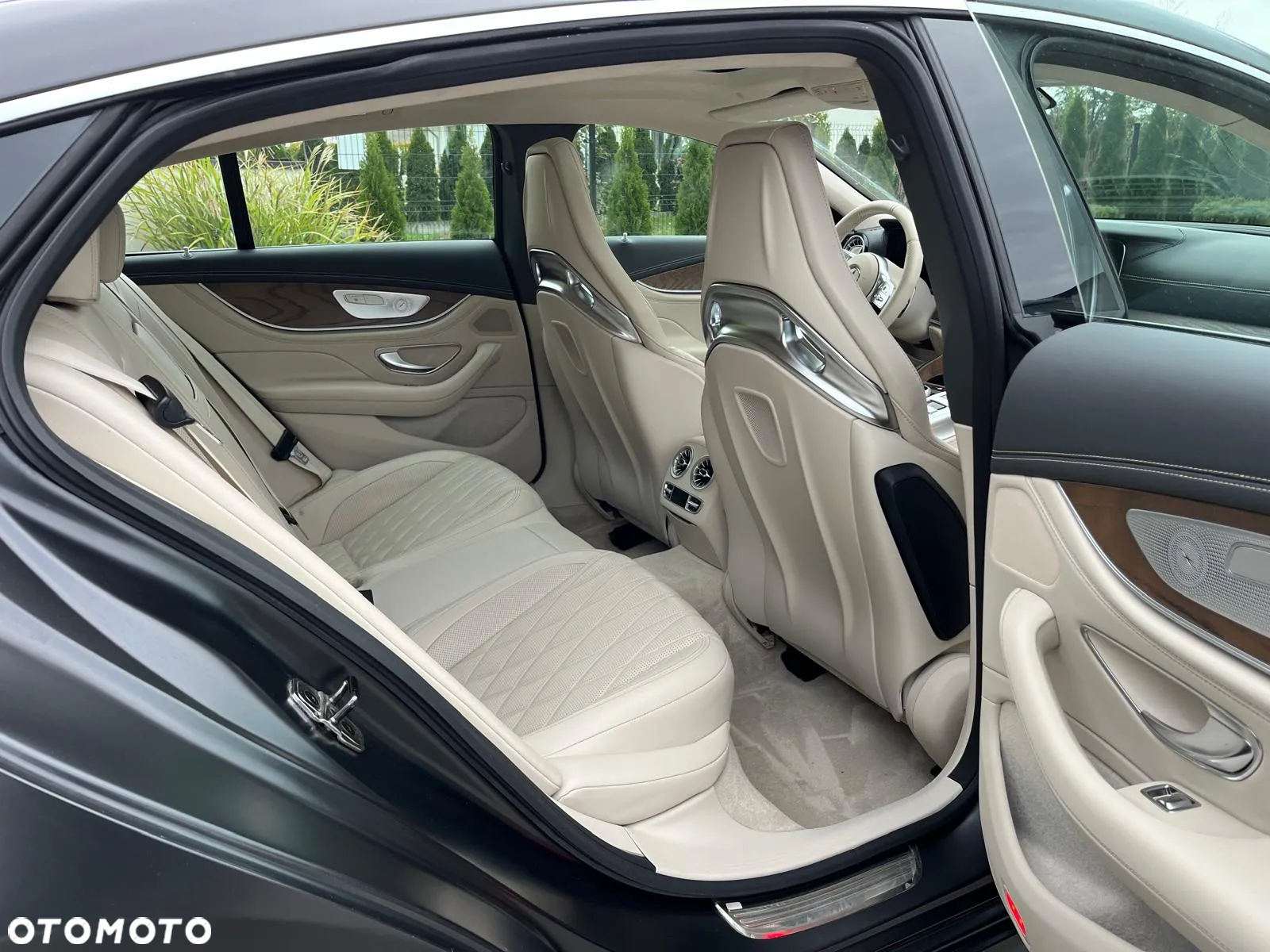 Mercedes-Benz AMG GT 53 4-Matic+ - 13