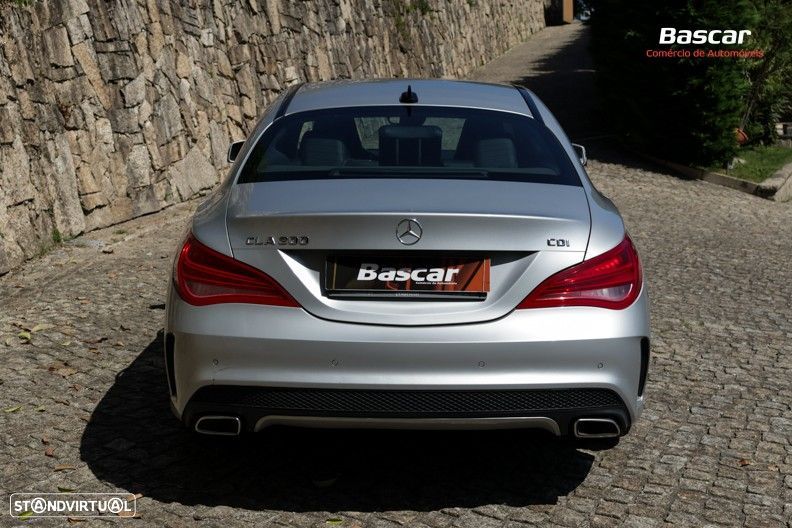 Mercedes-Benz CLA 200 d AMG Line - 9