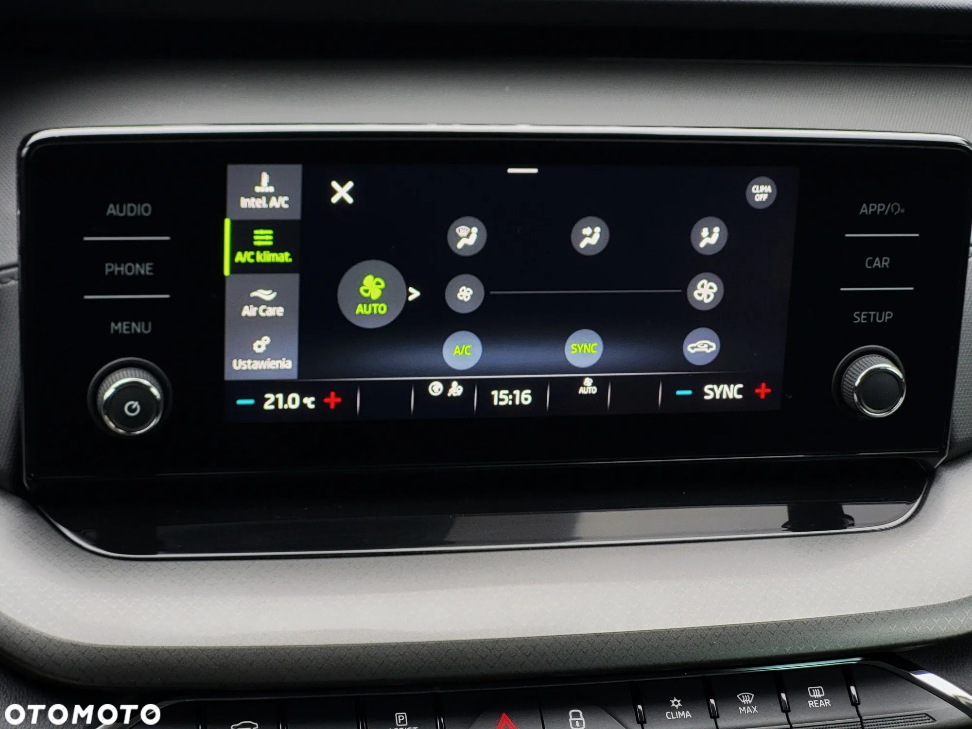 Skoda Octavia 1.5 TSI ACT Ambition - 23