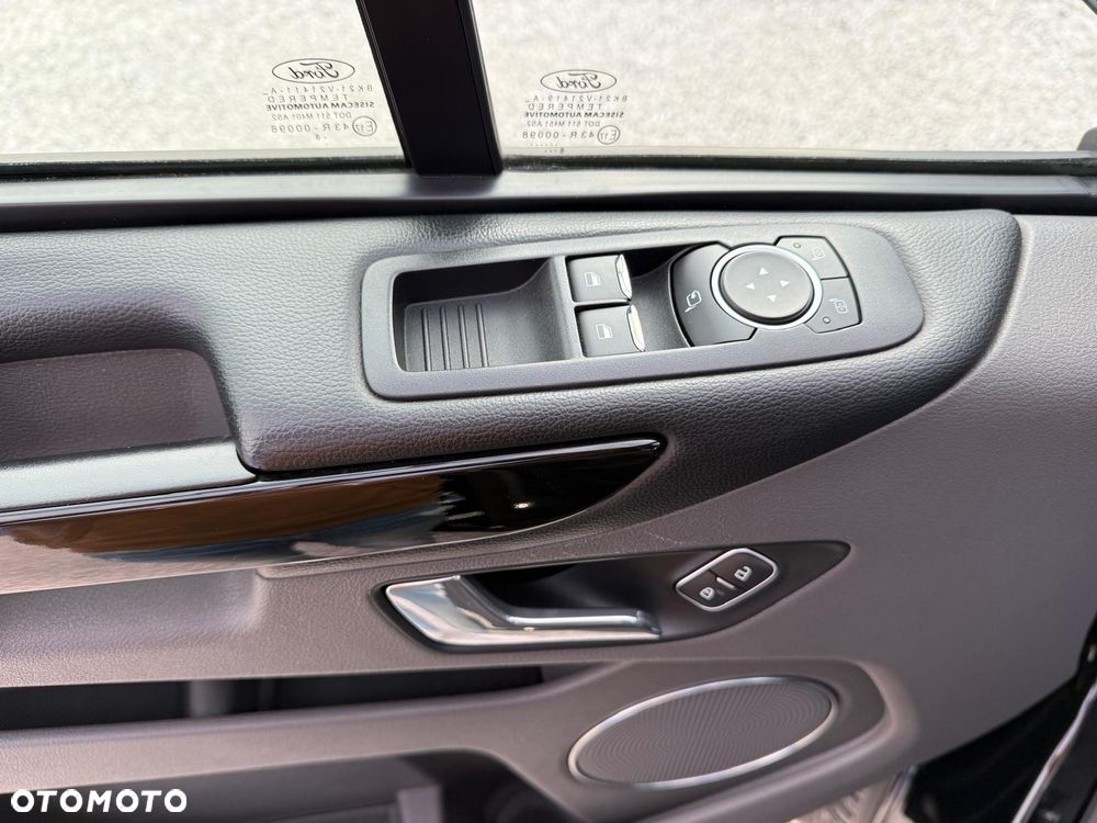 Ford Tourneo Custom 2.0 TDCi L1 Sport SelectShift - 22
