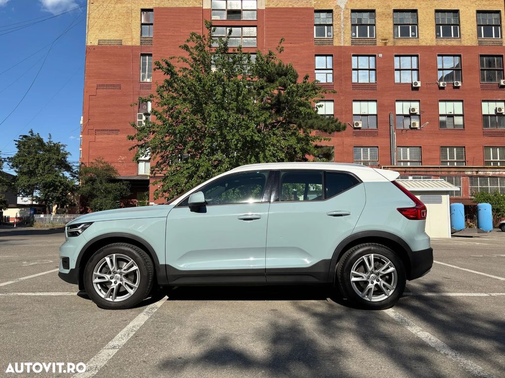 Volvo XC 40 D4 AWD Momentum Pro - 2