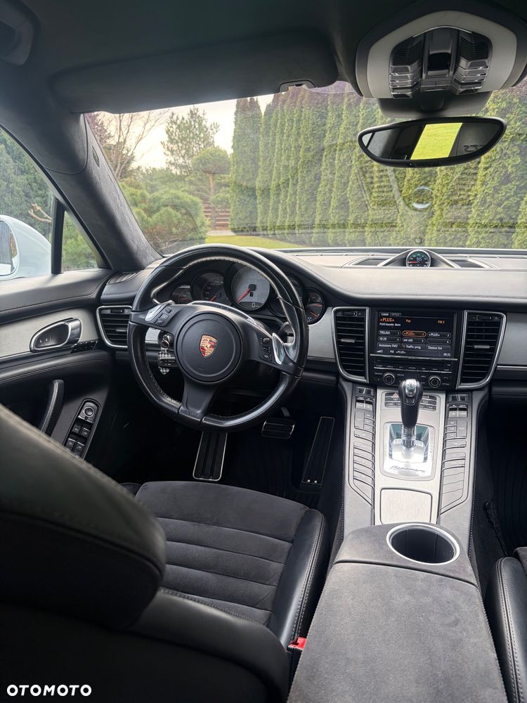 Porsche Panamera GTS - 6