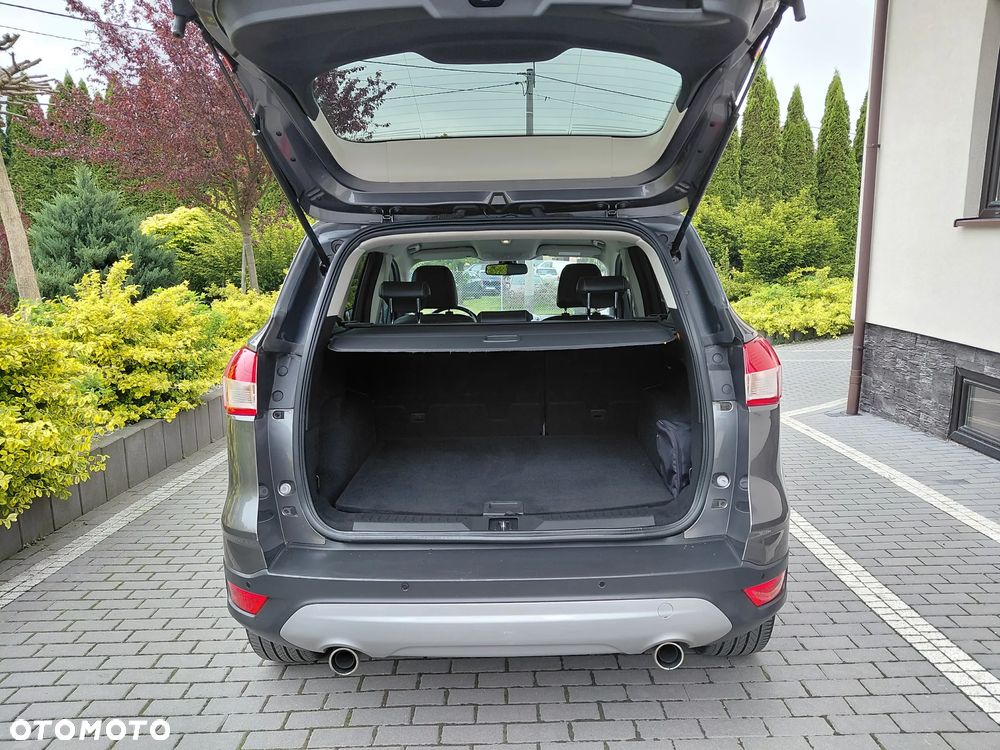 Ford Kuga 1.6 EcoBoost 2x4 Titanium - 34