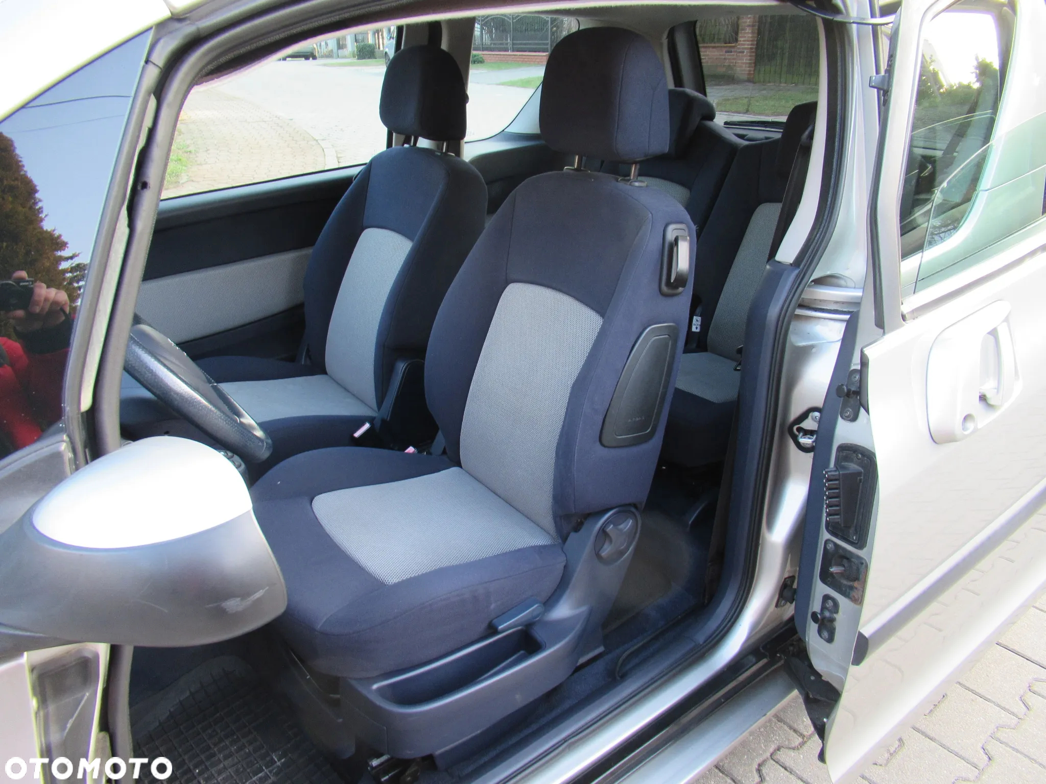 Peugeot 1007 75 Filou - 18