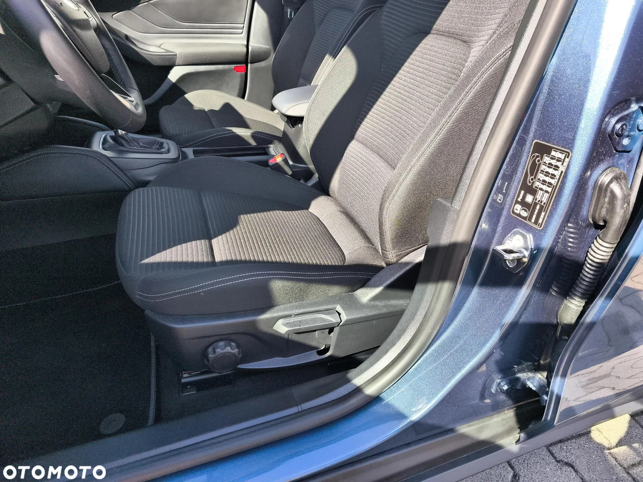 Ford Focus 1.0 EcoBoost Titanium X - 12