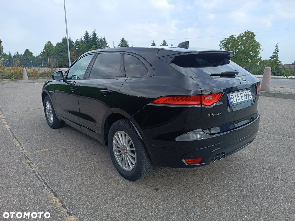 Jaguar F-Pace 2.0 i4D AWD Prestige - 11