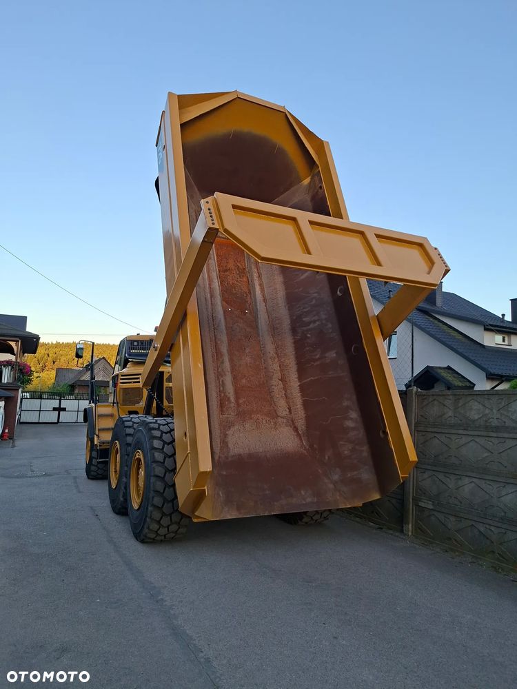 Caterpillar 725 - 18