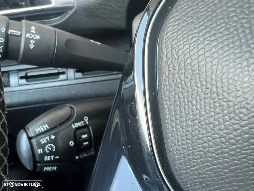 Peugeot 3008 1.2 PureTech Allure Pack - 10