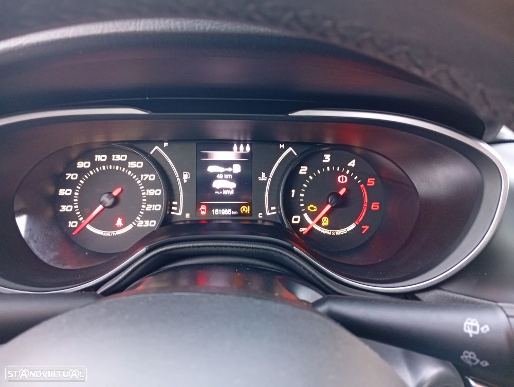 Fiat Tipo Station Wagon 1.6 M-Jet Lounge - 9