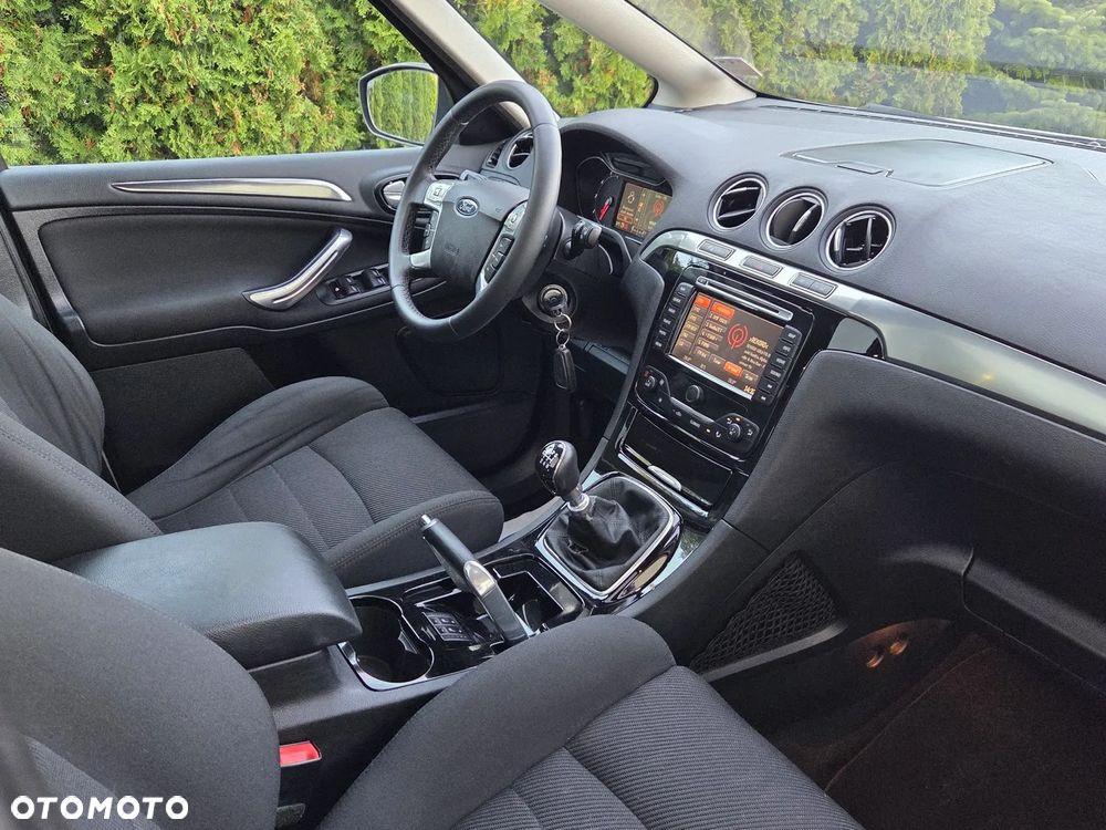 Ford S-Max 2.0 TDCi DPF Titanium - 15