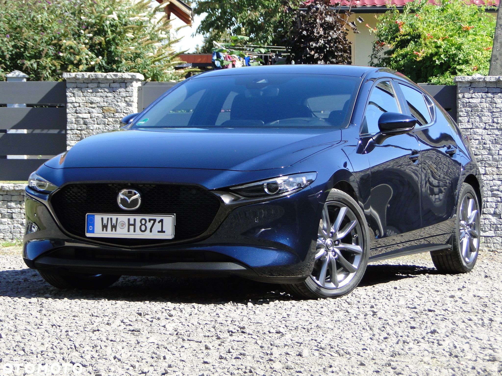 Mazda 3 SKYACTIV-G 2.0 M-Hybrid SELECTION - 1