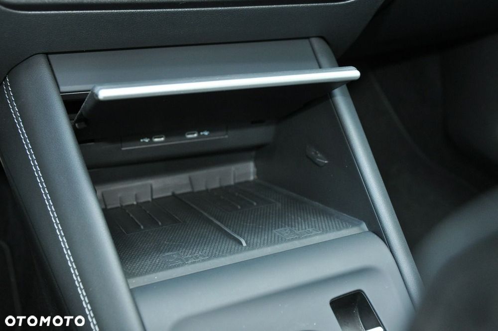 Volkswagen Tiguan - 33