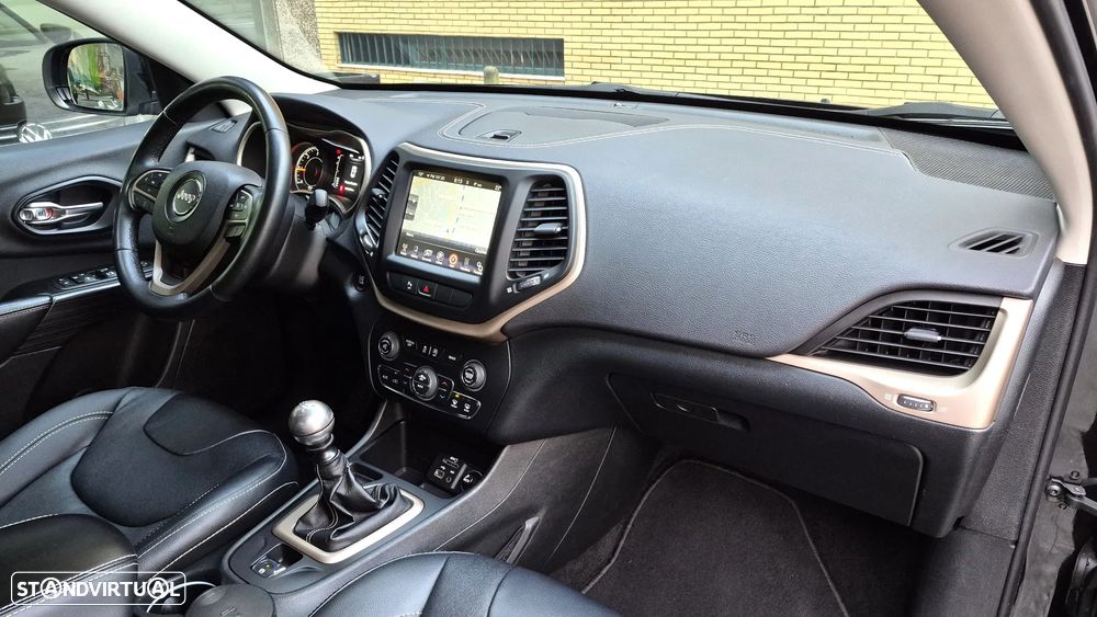 Jeep Cherokee 2.0 MJD Longitude - 15