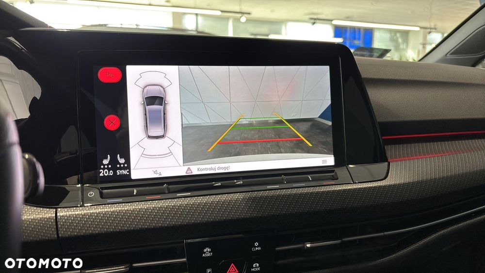 Volkswagen Golf - 21