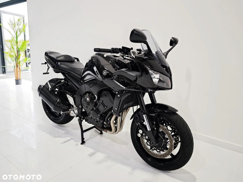 Yamaha FZ - 2