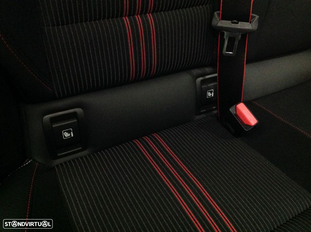 Renault Clio 1.0 TCe RS Line - 33