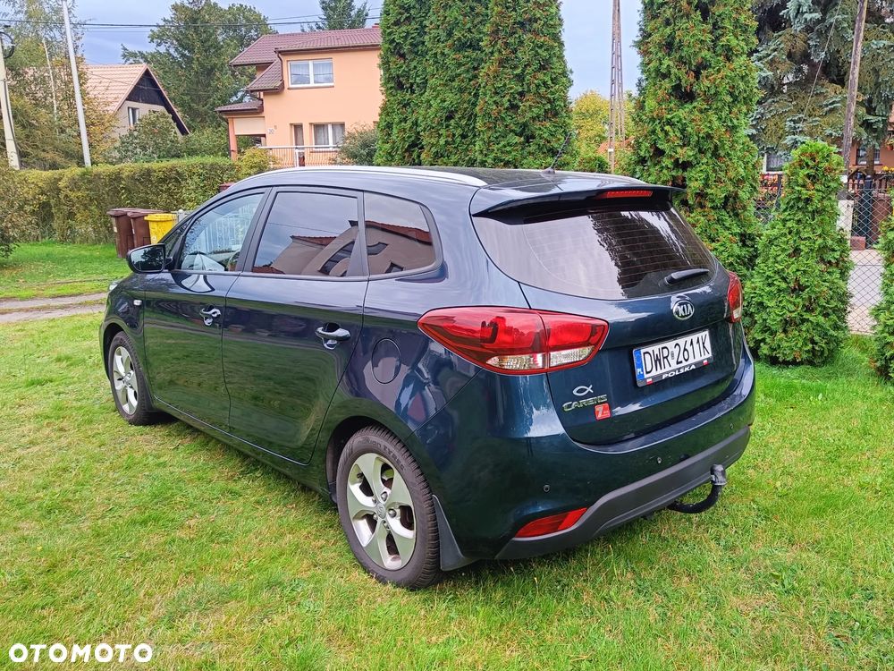 Kia Carens 2017 photo 4