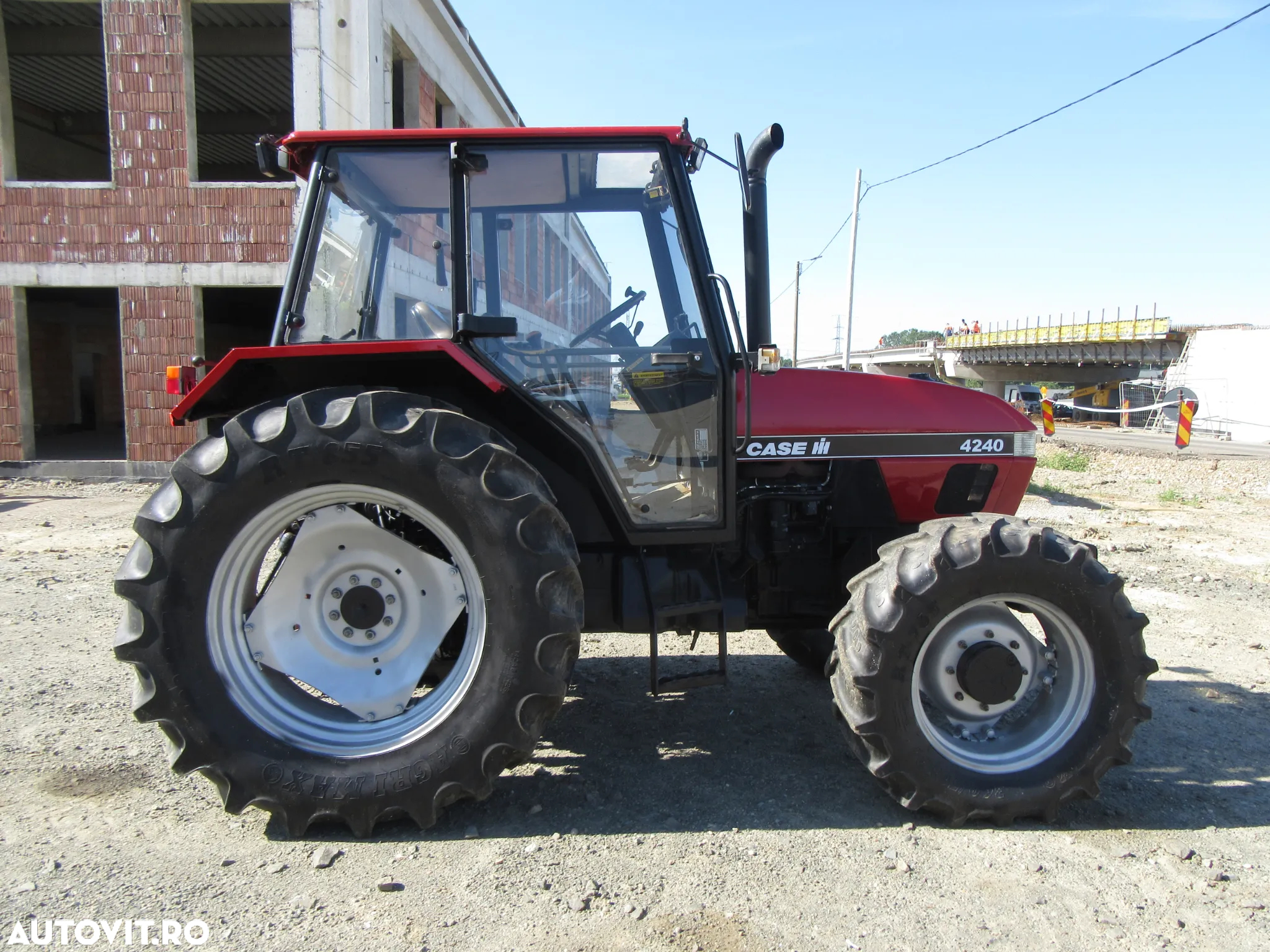 Case IH 4240 - 8