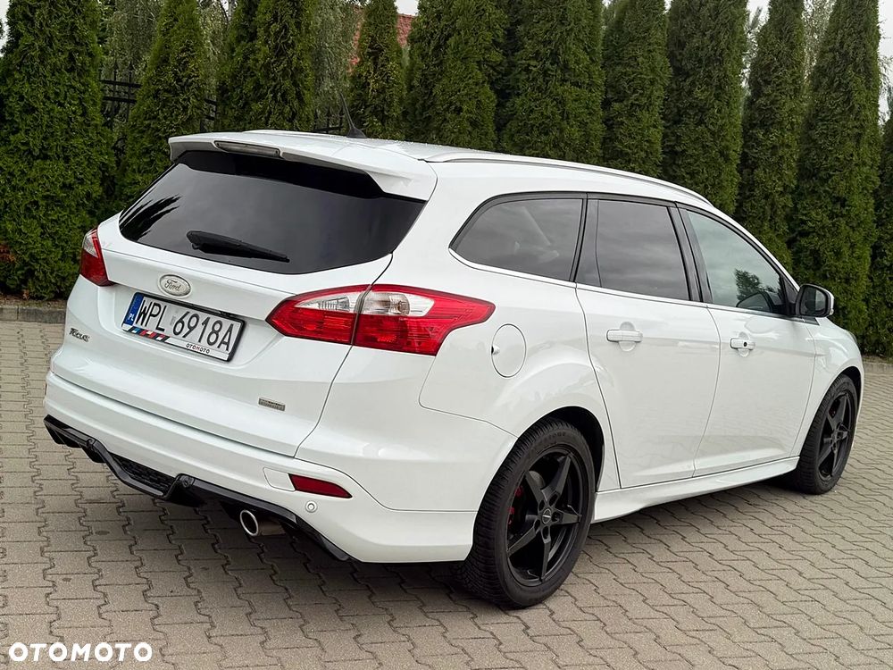 Ford Focus 1.6 EcoBoost Titanium - 13