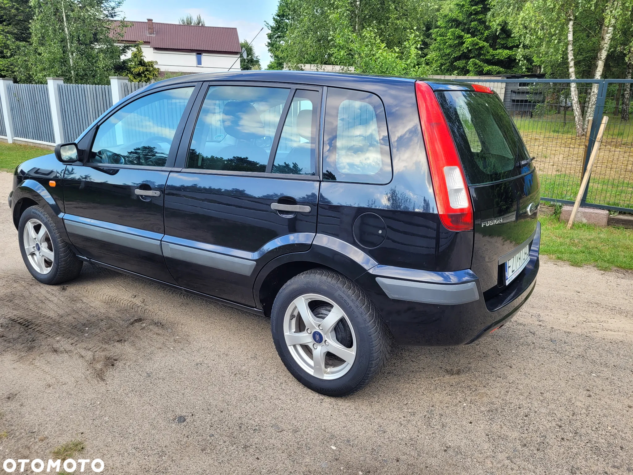 Ford Fusion 1.6 Fun X - 4