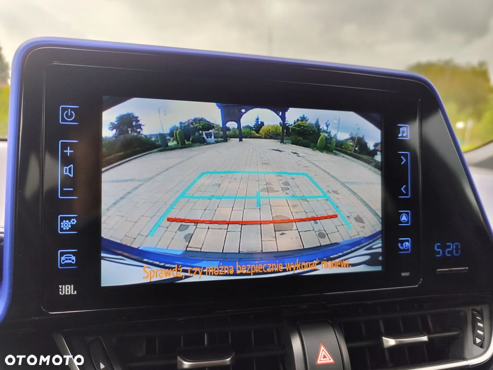 Toyota C-HR Hybrid Style Selection - 9