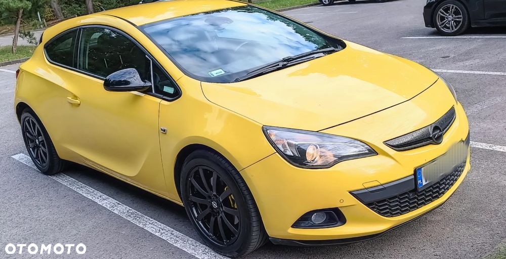 Opel Astra IV GTC 1.6 T Sport - 2