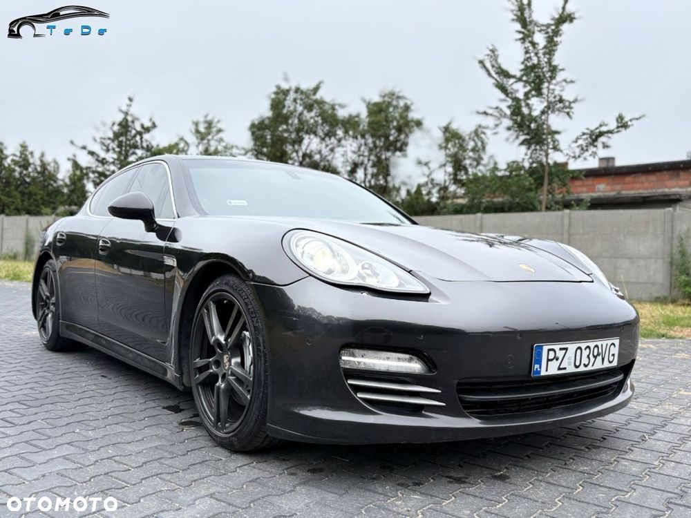 Porsche Panamera - 1