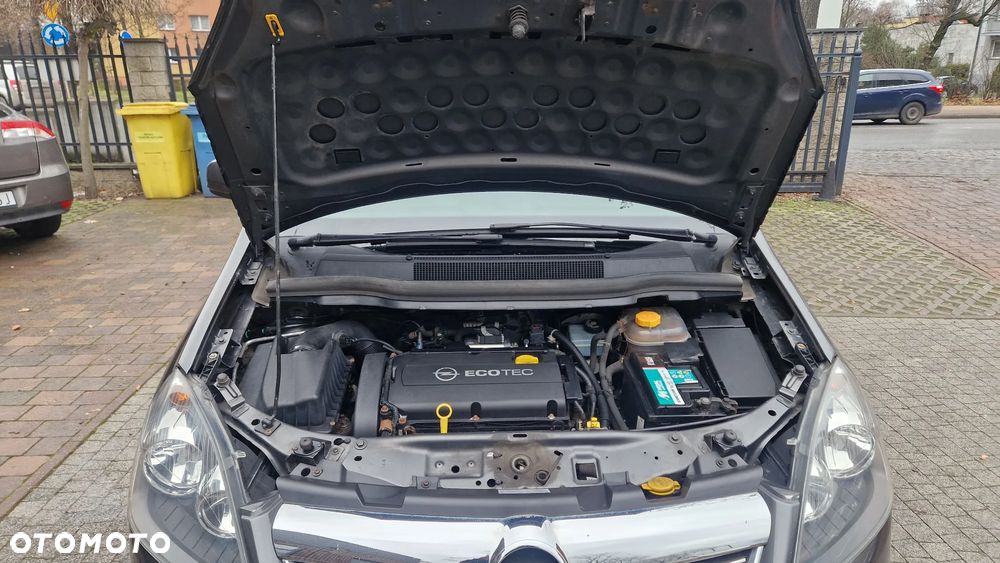 Opel Zafira - 13