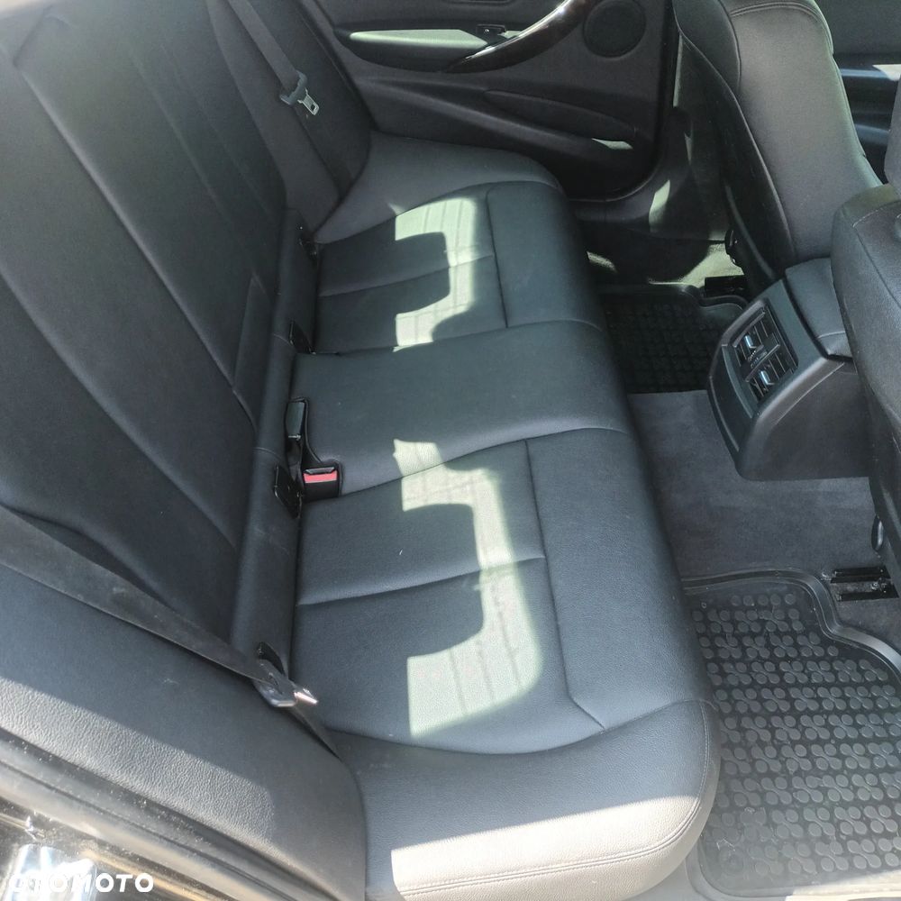 BMW Seria 3 - 17
