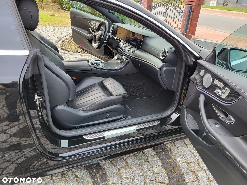 Mercedes-Benz Klasa E 400 Coupe 4-Matic 9G-TRONIC - 21