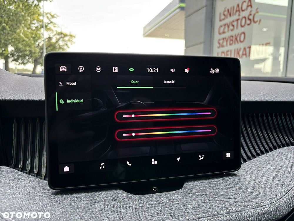 Skoda Superb 2.0 TDI SCR Selection DSG - 32