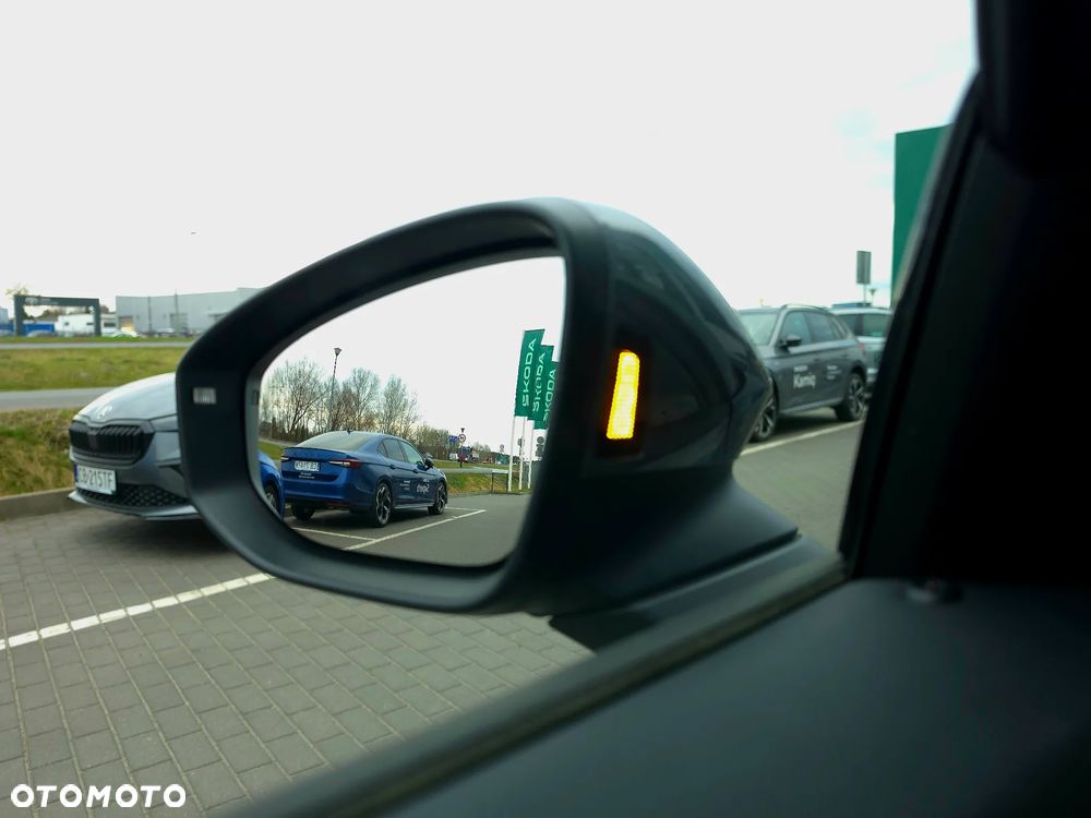 Skoda Superb 2.0 TDI SCR Essence DSG - 30