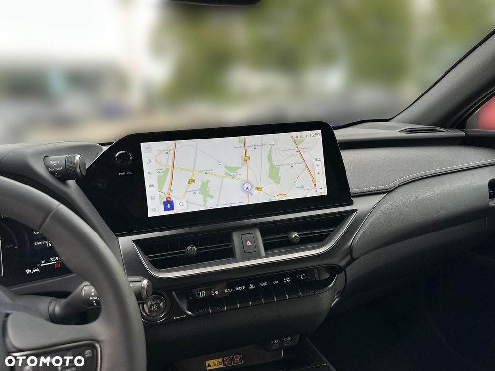 Lexus UX 300h F Sport Design - 18