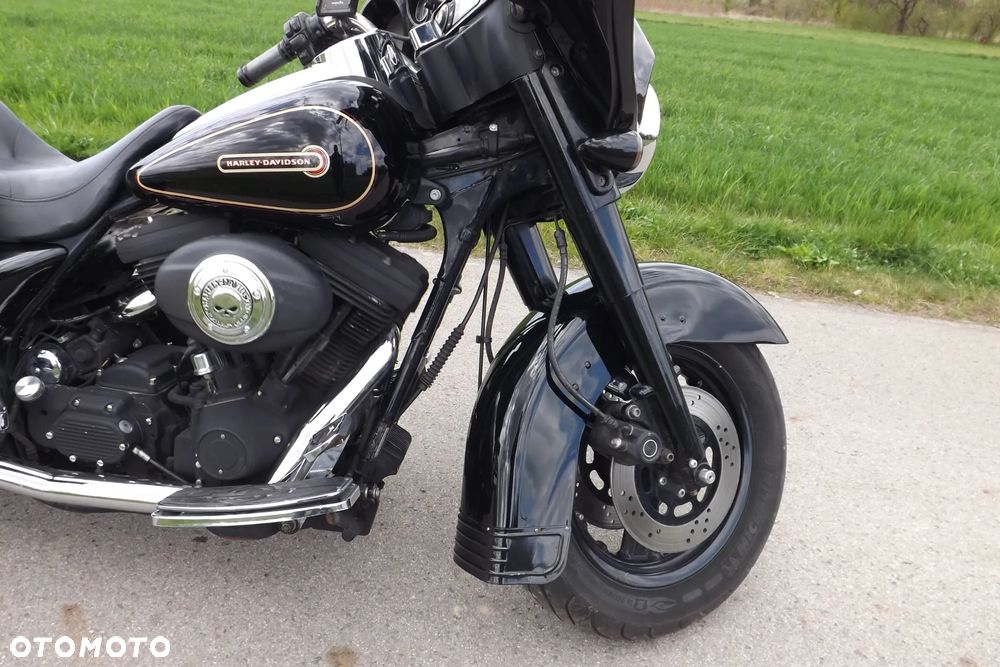 Harley-Davidson FLH Electra Glide - 11