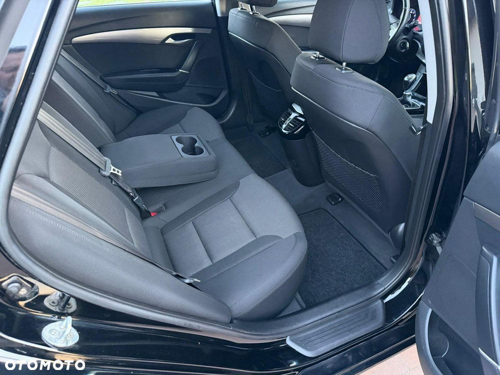 Hyundai i40 - 16