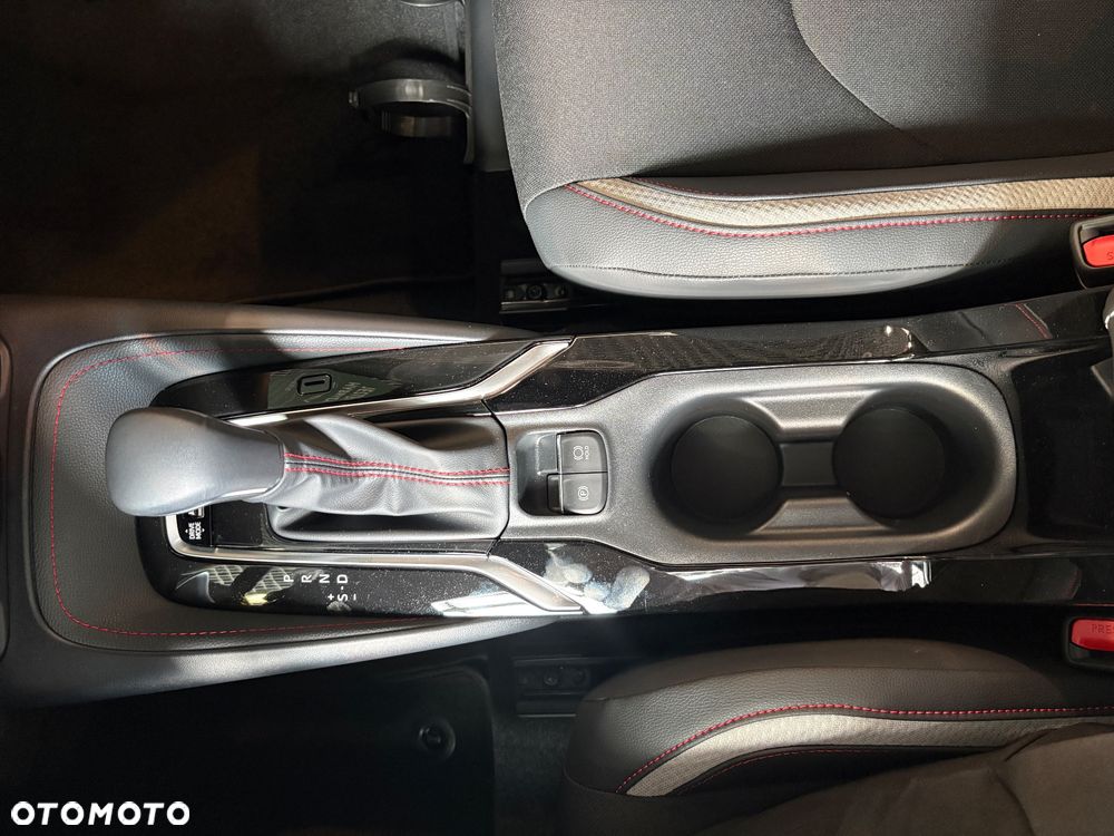 Toyota Corolla 2.0 Hybrid GR Sport - 17