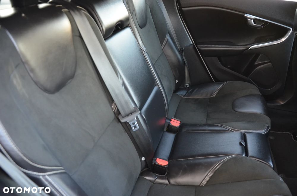 Volvo V40 D2 RDesign - 25