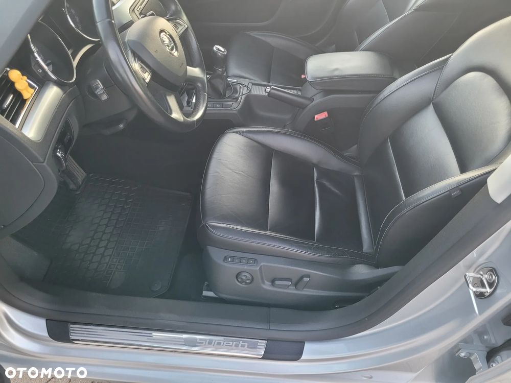Skoda Superb 2.0 TDI Business - 5