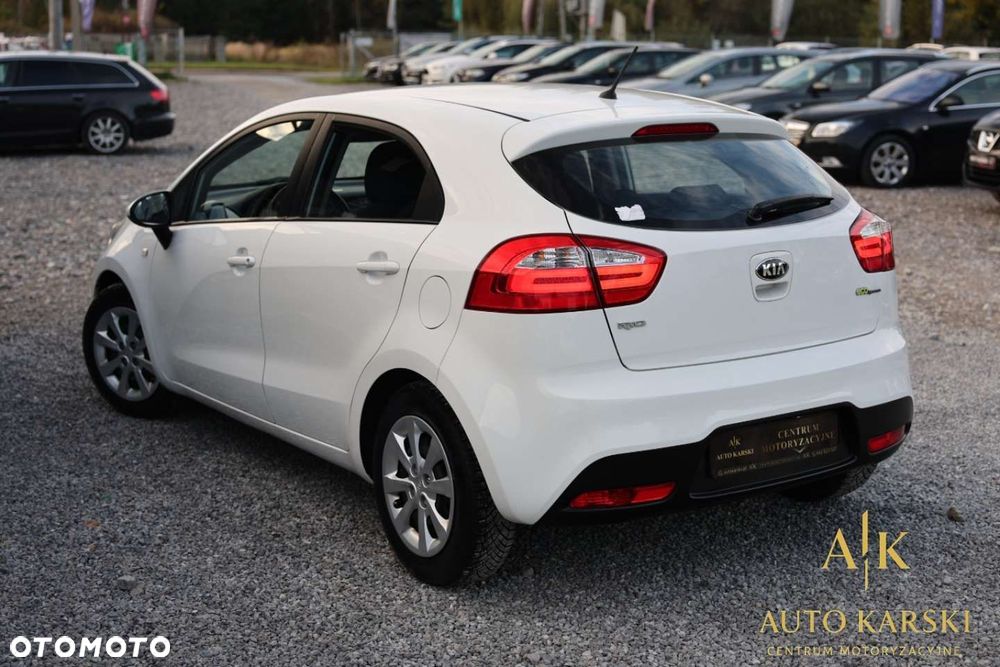 Kia Rio - 2