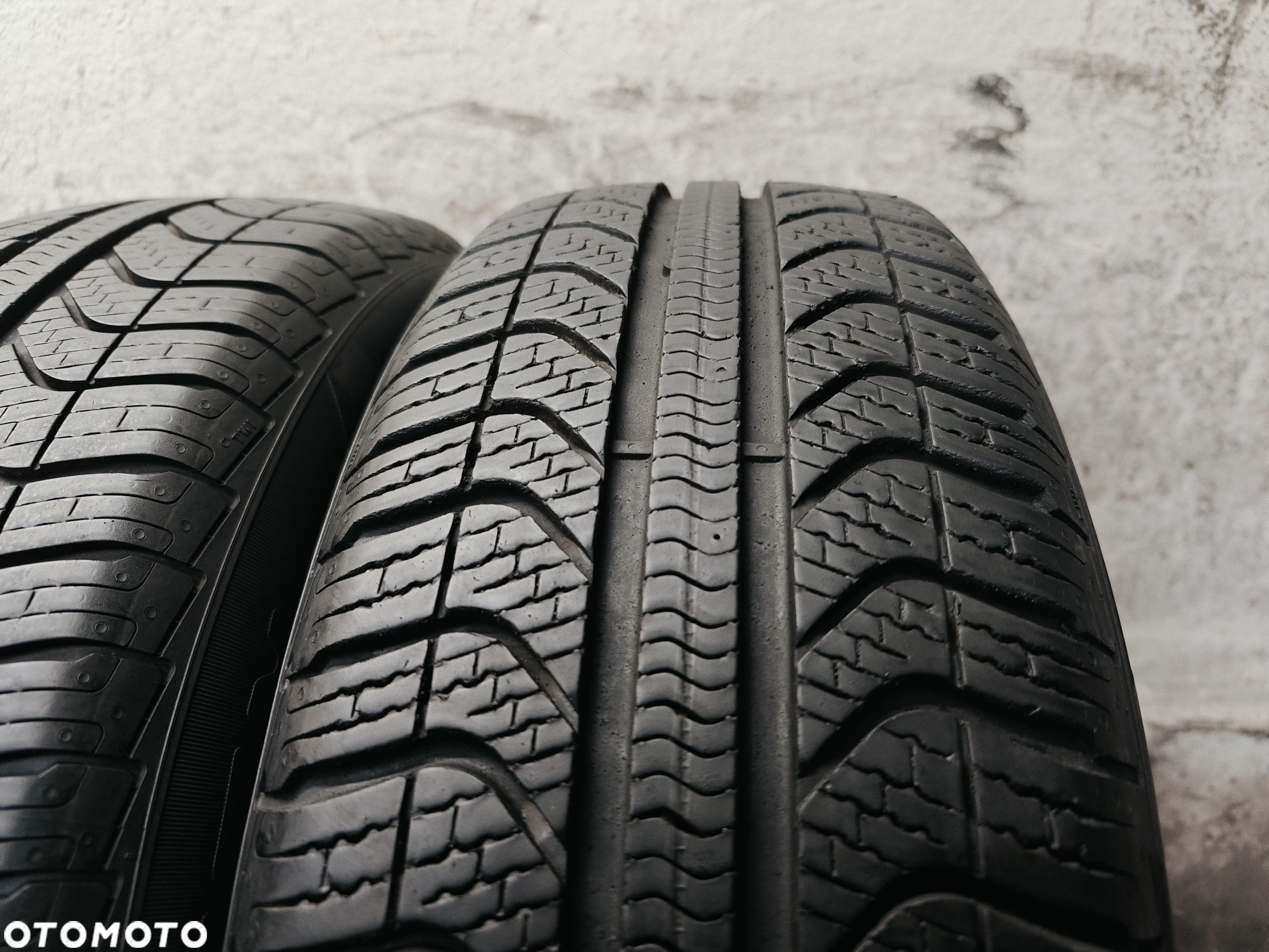 2x 195/65R15 opony całoroczne Pirelli 7,12mm (N666) - 3