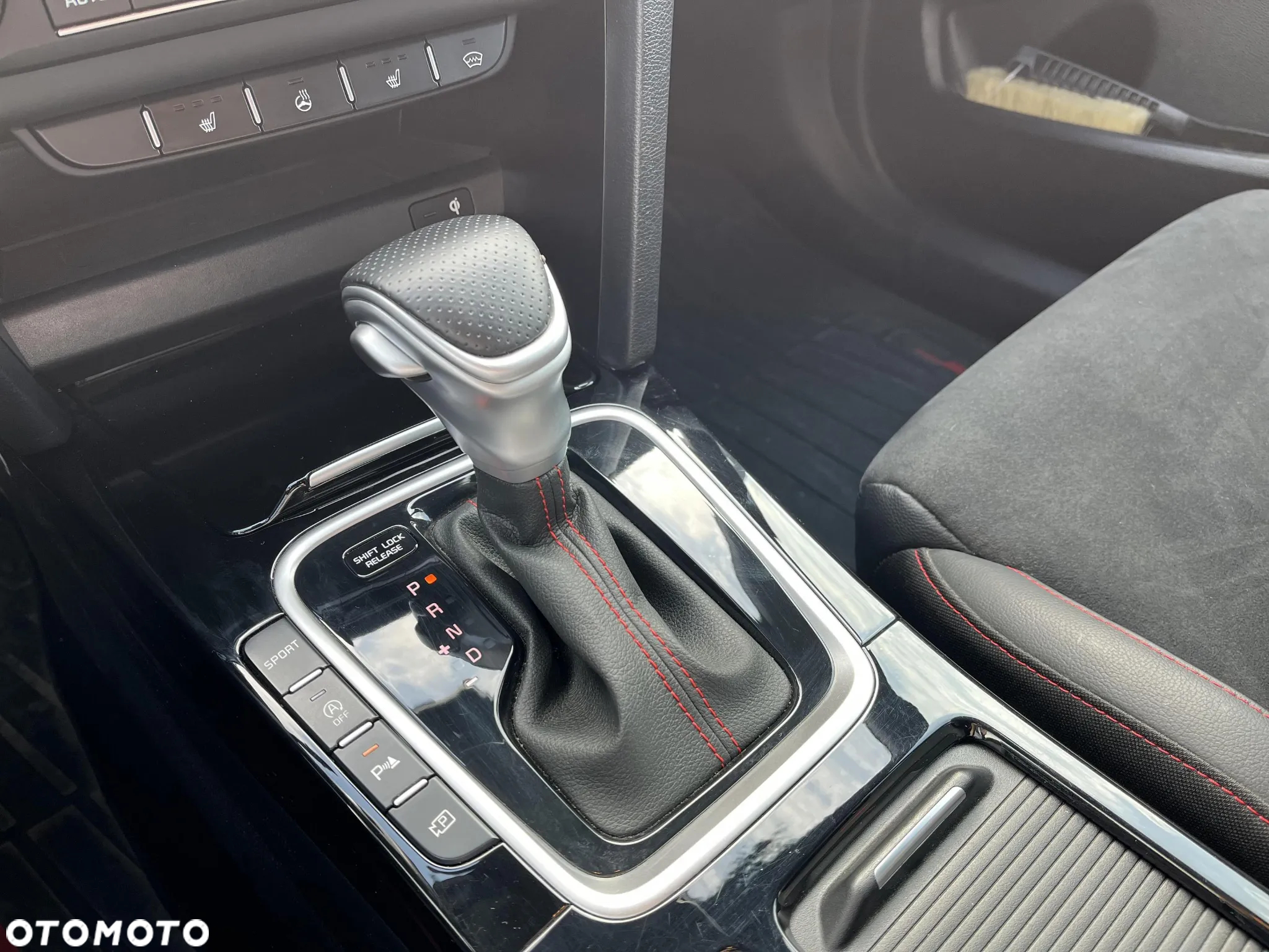 Kia Ceed 1.6 T-GDI GT DCT - 15