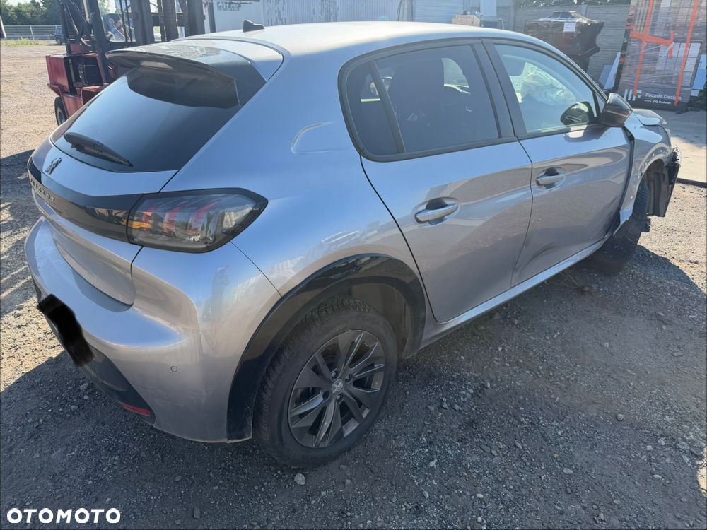 Peugeot 208 - 2