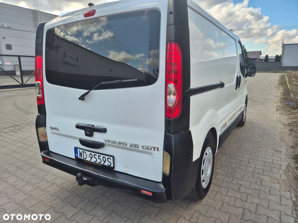 Opel VIVARO - 11