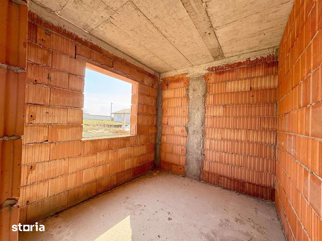 Casă de vânzare – zona linistita | 5 camere | teren 340 mp - Imagine principală: 3/16