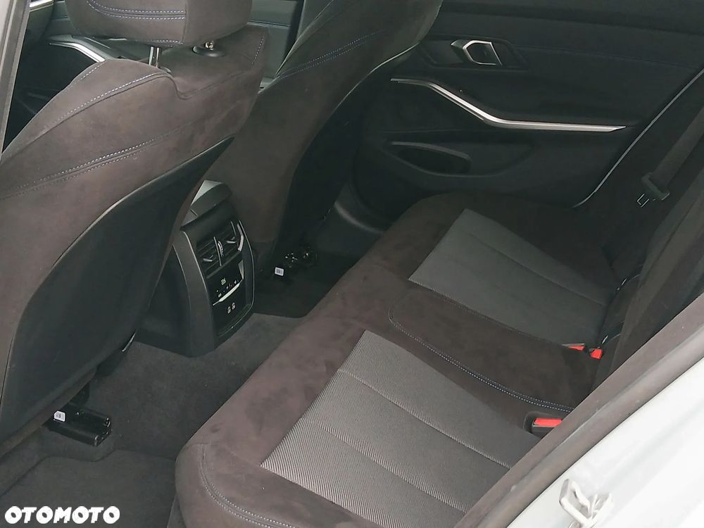BMW Seria 3 - 13