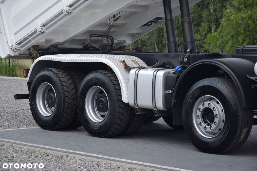 Iveco Magirus Trakker 450 8x4 Meiller Kipper - 25