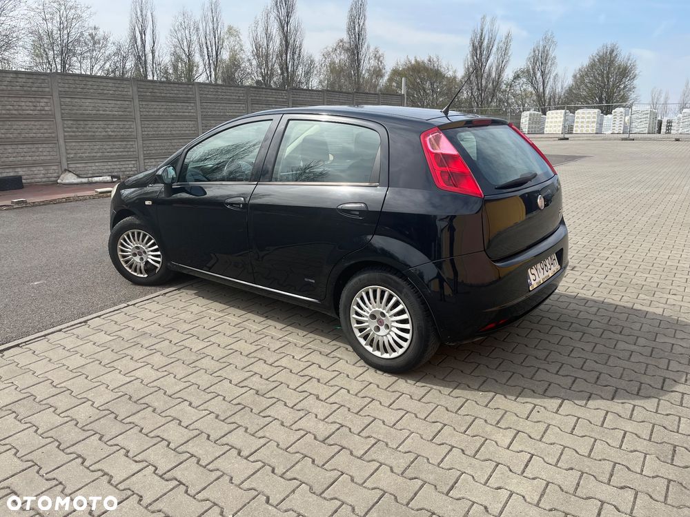 Fiat Grande Punto 1.4 8V - 4