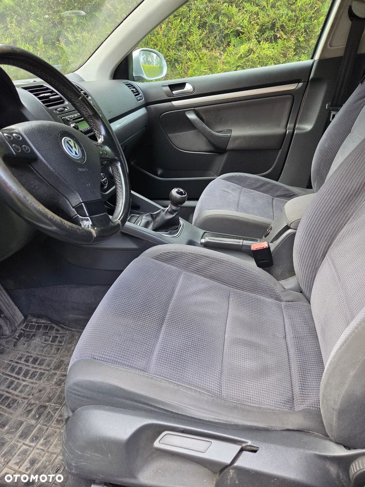 Volkswagen Jetta 2.0 TDI Comfortline - 8