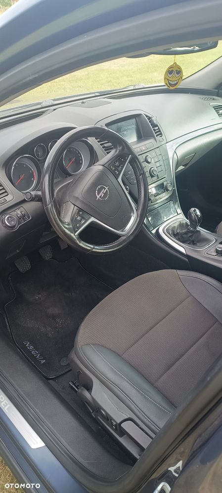 Opel Insignia 2.0 CDTI - 9