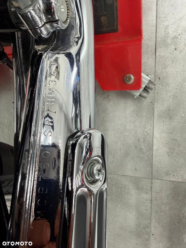 Honda CB - 8